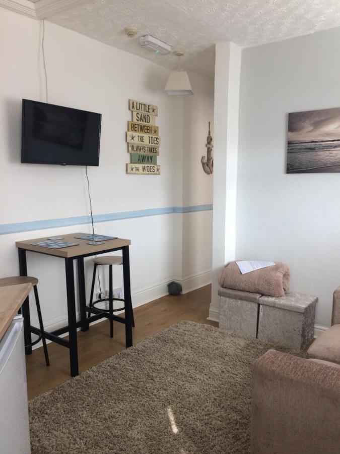 Lovely Little Flat By The Sea In Cleethorpes Exterior photo